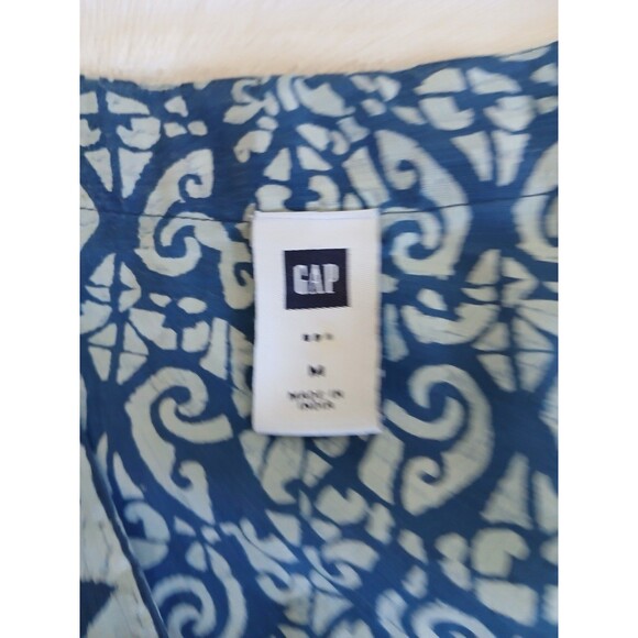Gap Blouse Women’s Size Medium  V Neck Sleeveless Floral Blue Bohemian Peasant - Picture 13 of 14